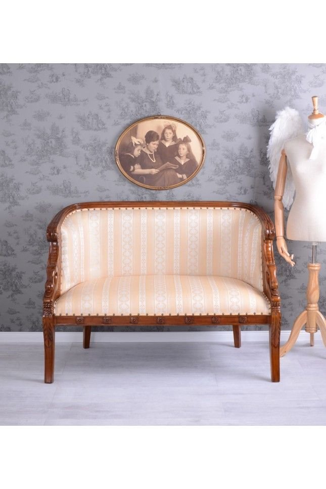 Sofa din lemn masiv mahon cu capete de lebada si tapiterie din matase