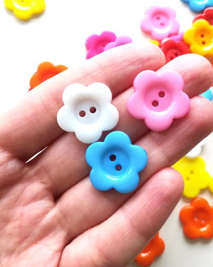 30 x Nasturi din plastic. Nasturasi colorati. Nasturi 20 mm
