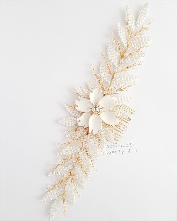 AMELIA  Accesoriu Floral cu perle și cristale - Colecția de lux