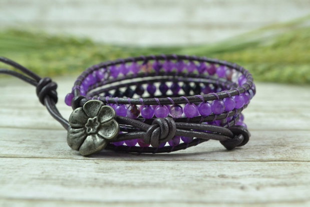 Bratara wrap cu snur de piele si agate ''Violet Crush''