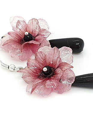 Cercei floricele roz cu agat negru