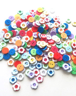 30 x Nasturi din plastic. Nasturasi colorati. Nasturi 12 mm