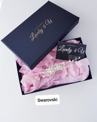 Irene cu elemente Swarovski- Pieptan mireasa cu perle și cristale Swarovski
