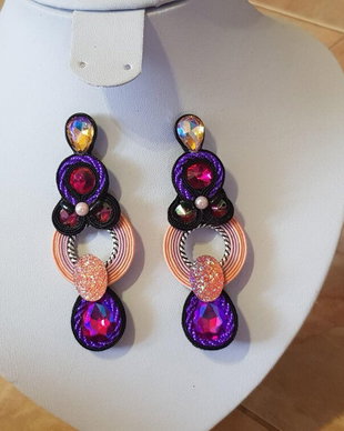 Cercei  realizați manual cu tehnica soutache