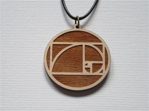 Medalion lemn Spirala lui Fibonacci