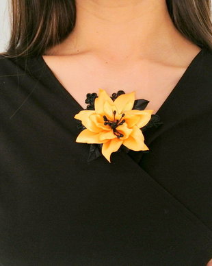 Brosa textila /Flori handmade