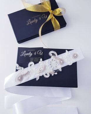 NORVINA * Eșarfă dezgatit mireasa  - Accesoriu par pentru tradiția "dezgatitul miresei"