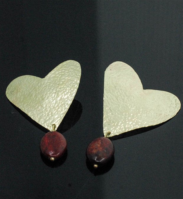 Cercei inimi din alamă texturata, mărgică ceramică, cu tortita de argint 925, cercei mari, cercei rotunzi, hoop earrings