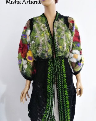 Rezervat Cardigan crosetat si impaslit cu flori de vara