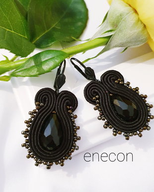 Cercei negri soutache cu cristale