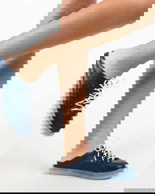 Saboti Tim Bleumarin