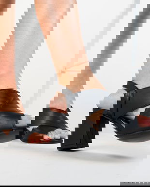 Sandale Ibadan Negri