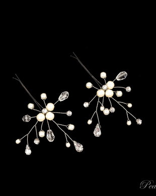 Set 2 agrafe asimetrice cu perle, cristale si montee