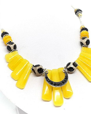 Colier yellow jad