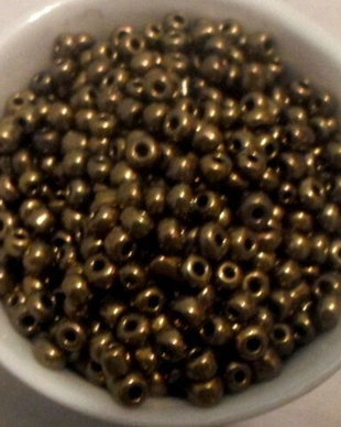 Margele nisip auriu metalizat 4 mm 50 g.