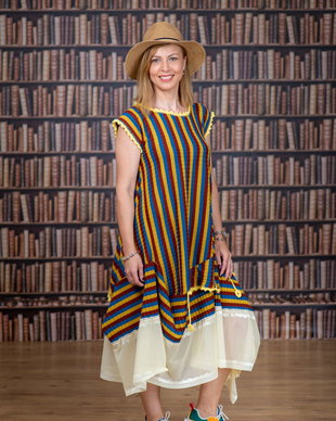 Rochie tricotată accesorizată cu croșet și dantelă