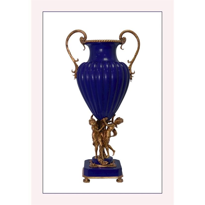 Vaza din portelan albastru cu ingerasi din bronz