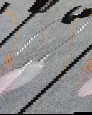 Cercei din sarma cupru placata cu aur si cuartz roz