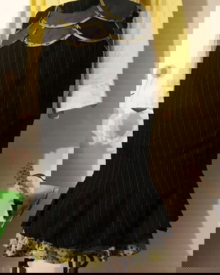 Fusta model deosebit, cu volanase