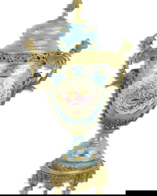 Fructiera grandioasa din portelan cu nimfe din bronz