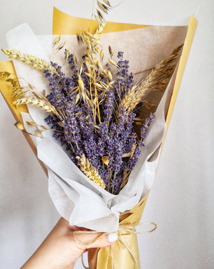 Buchet vintage din flori de lavandă uscată