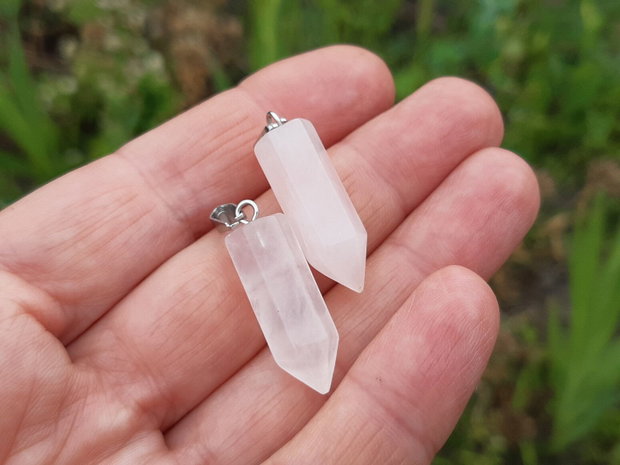 Set rose quartz