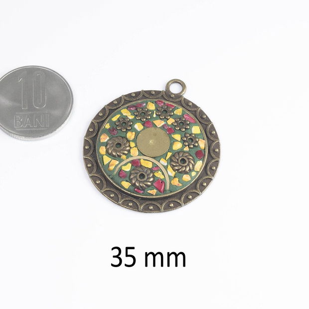 Pandantiv aliaj, 33 mm, AD 465