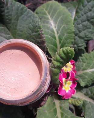 BB Cream SPF30 cu morcovi, catina si pigmenti naturali