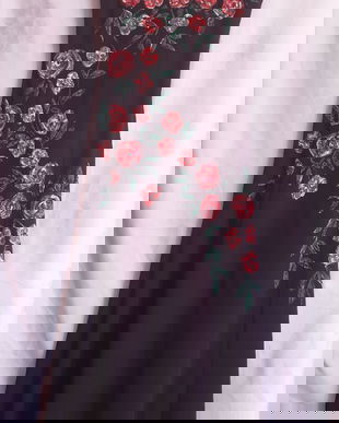 Rochie pictata manual.