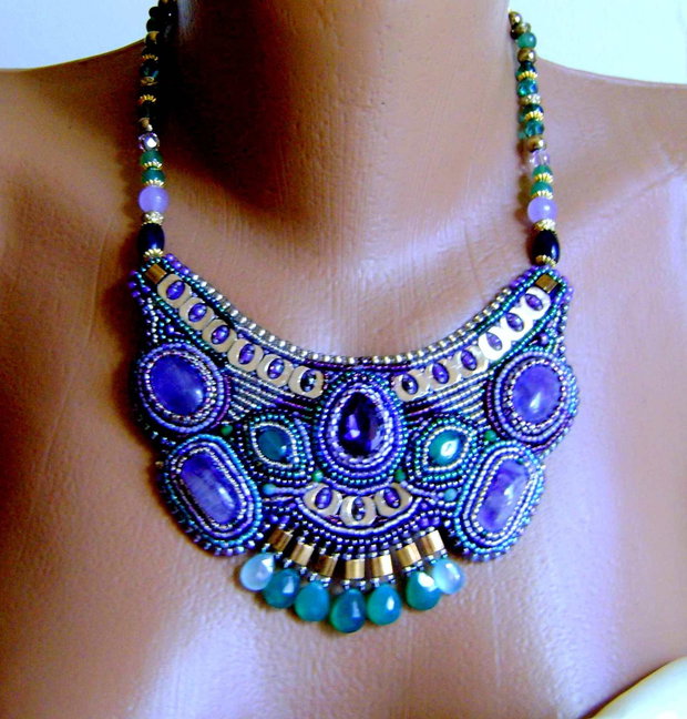 Colier statement de exceptie, Bronzy green onix and amethyst , antichitati recreate
