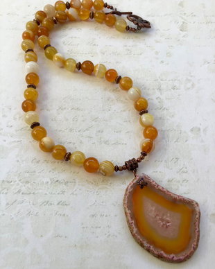 Colier agate galbene