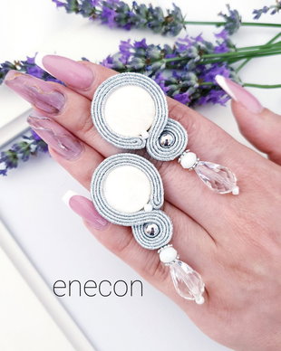 Cercei pe lob, argintii, soutache