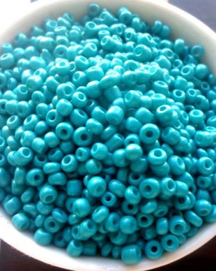 Margele nisip verde turcoaz 3 mm 100 g.
