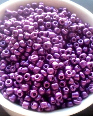 Margele nisip mov intens metalizat 3 mm 30 g.