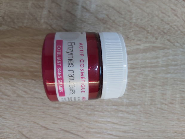 PEELING ENZIMATIC - ptr orice tip de ten (cu: enzime naturale si pulbere de Hibiscus)