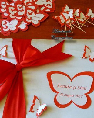 Set papetarie petrecere tematica fluturi