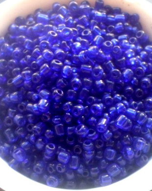 Margele nisip albastru transparent 3 mm 50 g.