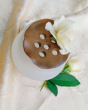 Suport ceramic pentru aranjamente florale