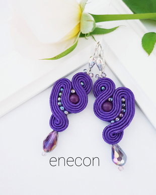 Cercei mov soutache