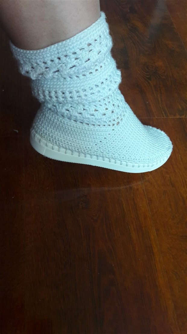 Crochet Crafterly Boots  White