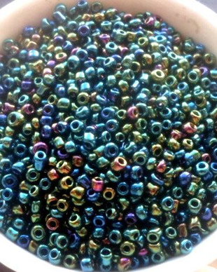 Margele nisip rainbow verde 2 mm 50 g.