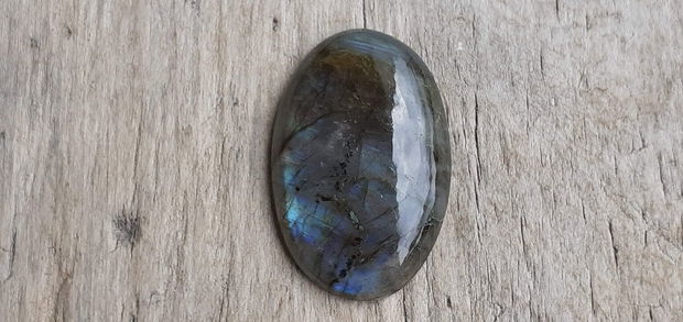 Cabochon labradorit, 36x23 mm