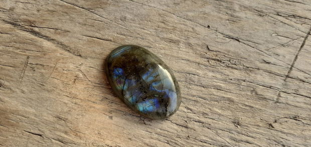 Cabochon labradorit, 36x23 mm