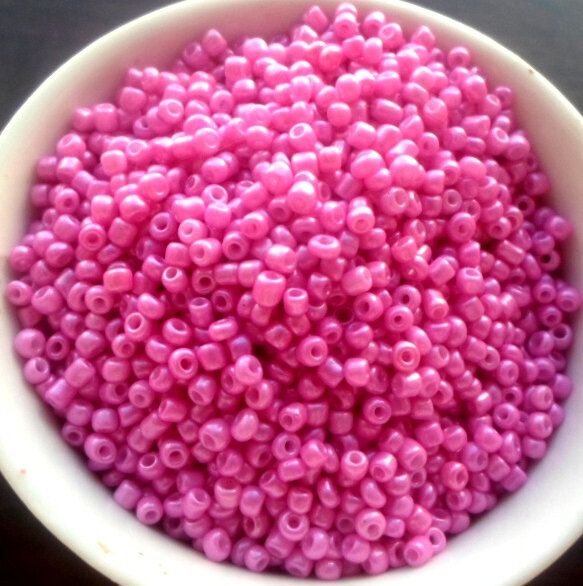 Margele nisip roz perlat  2 mm 50 g.