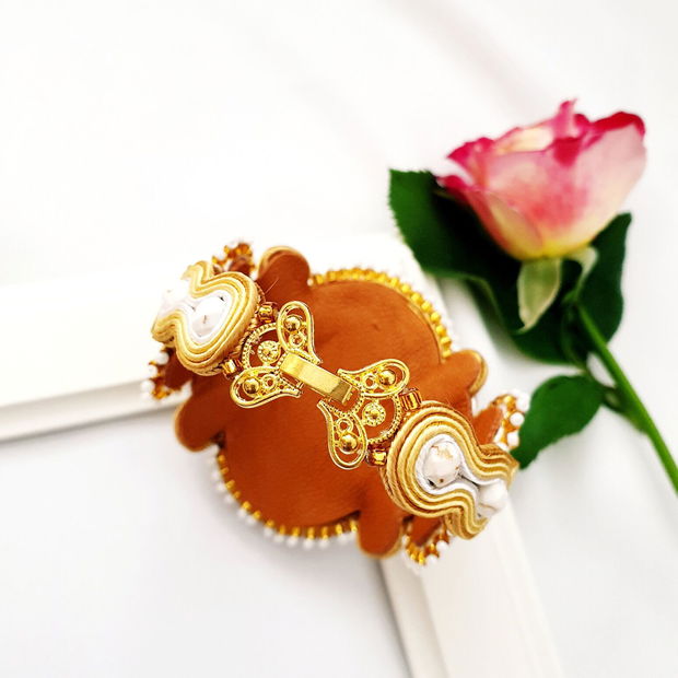 Brățara cuff soutache