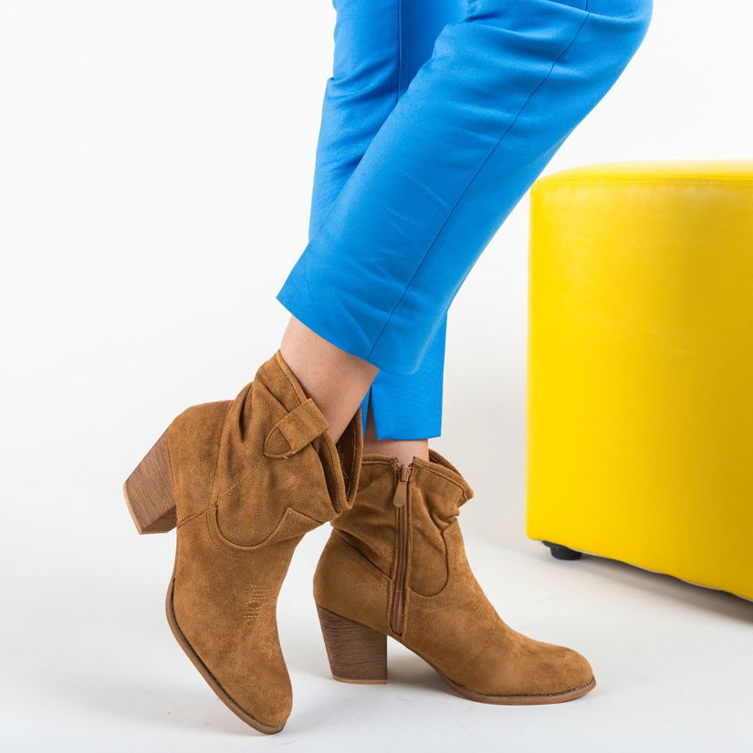 Botine Petty Camel