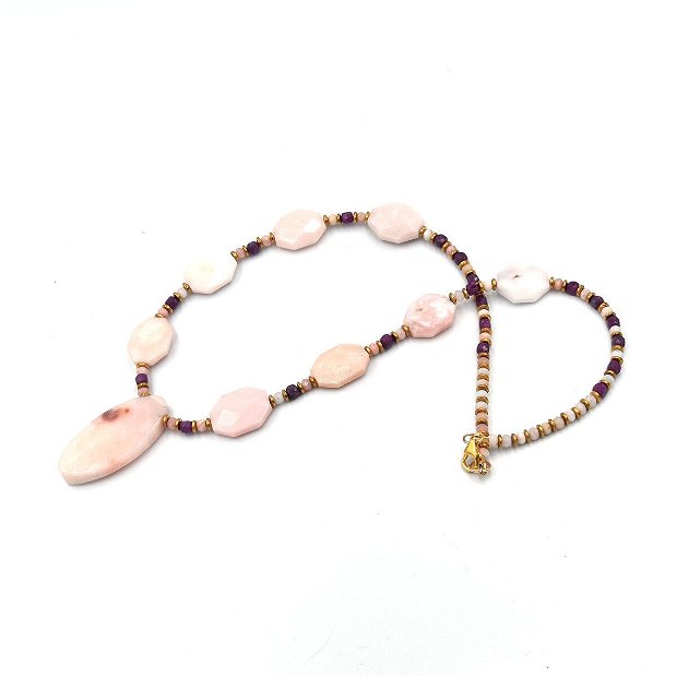 Colier cu pietre naturale de opal roz