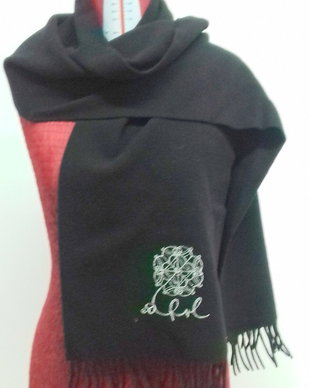 esarfa neagra tip fular