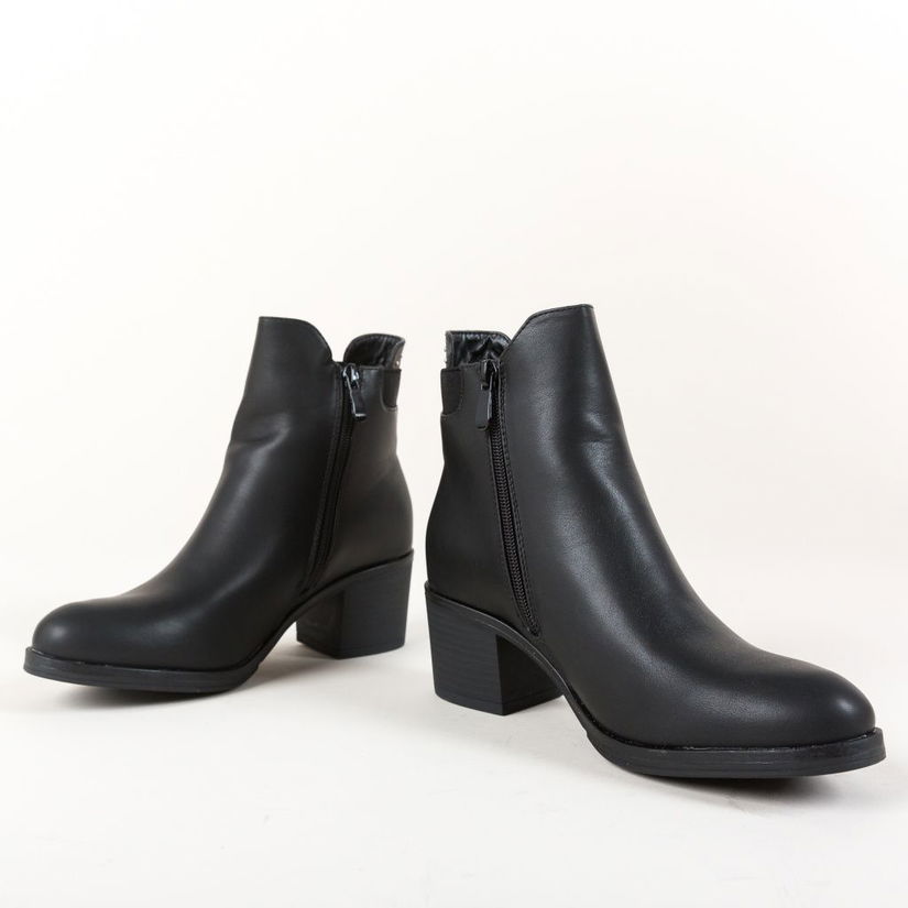 Botine Titzi Negre