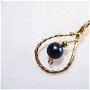 Pandantiv gold filled  si perla de cultura neagra, cu irizatii albastrui